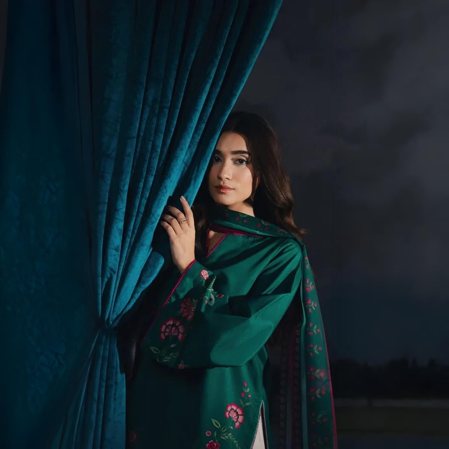 Heartfelt - Stitched 3 Pc Suit