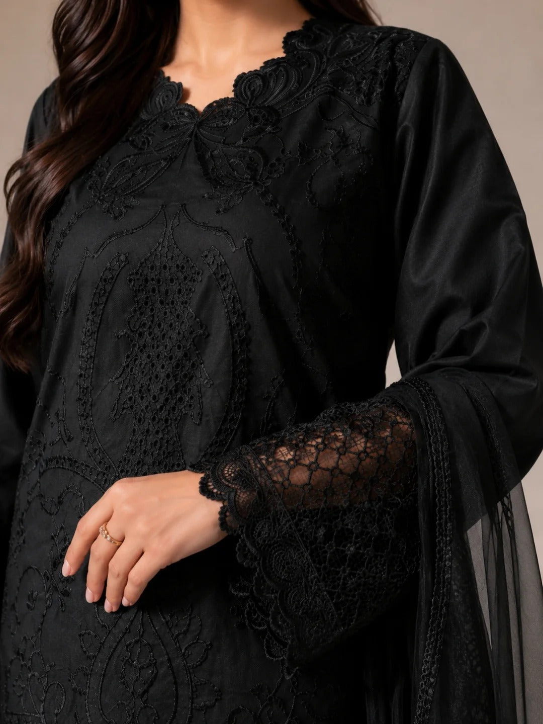 Black Hoor  Embroidered 3-Piece Suit